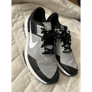 Nike Varsity Compete Sneakers CJ0813-003 Men Size US 10.5 Gray Training Shoe